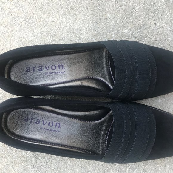 Aravon Kasey, Women's size 8.5 AA (narrow) - Picture 2 of 8